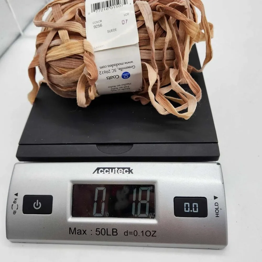 Moda Dea Ticker Tape Yarn 9256 Suede 50g 1.76 Oz 62 m 67 yd Italy NEW